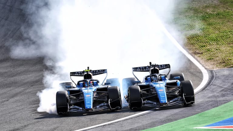 Carlos Sainz and Alex Albon colliding at Turn 1 at the 2026 Dutch GP
